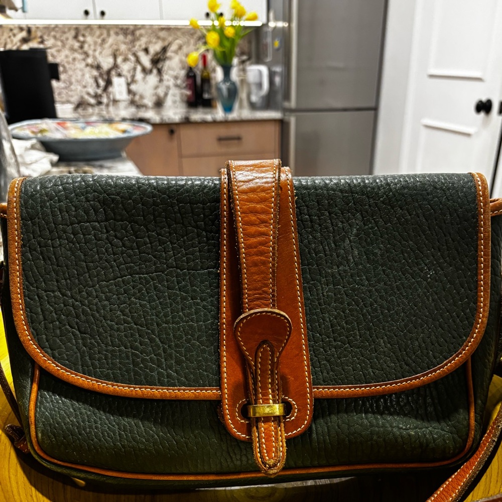 💥INSANE PRICE💥VTG Dooney & Bourke Leather Cavalry Body Bag - Forest Green/Tan